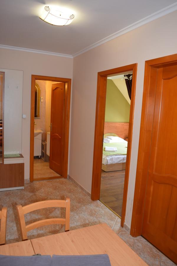 Natural Panzio Gyor Exterior photo